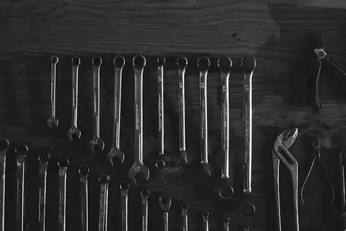 AI in Mechanical Engineering: 5 Use Cases for Production and Service